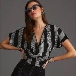 Bishop + Young Twist-Front Top plus size 1X. NWT